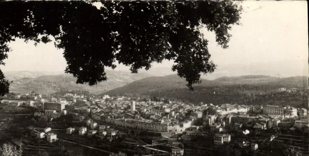 Vence-la-Jolie (A.M.) — Vista geral do Sant do Cimiez — Edições NILE - Frente