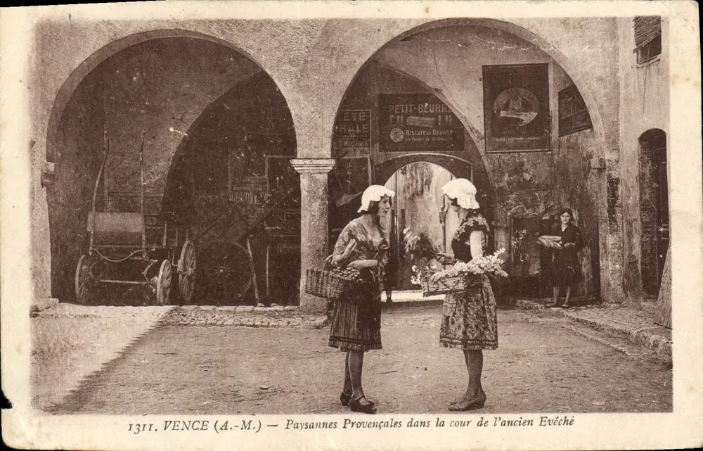 Vence (A.-M.) — Provençalische Bauernfrauen in der Hofe des alten Bischofssitzes — Édition LA PROVENCALE, 9, rue Parmentier, Nice - Vorderseite