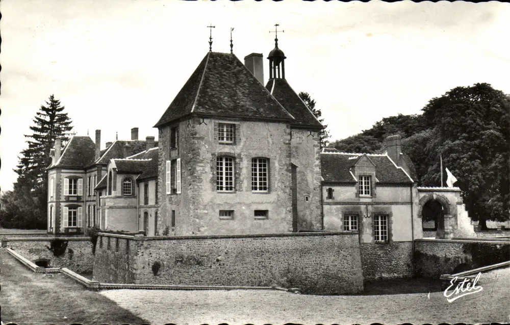 Schloss Pâlteau — Treflimetaux — Estel - Vorderseite