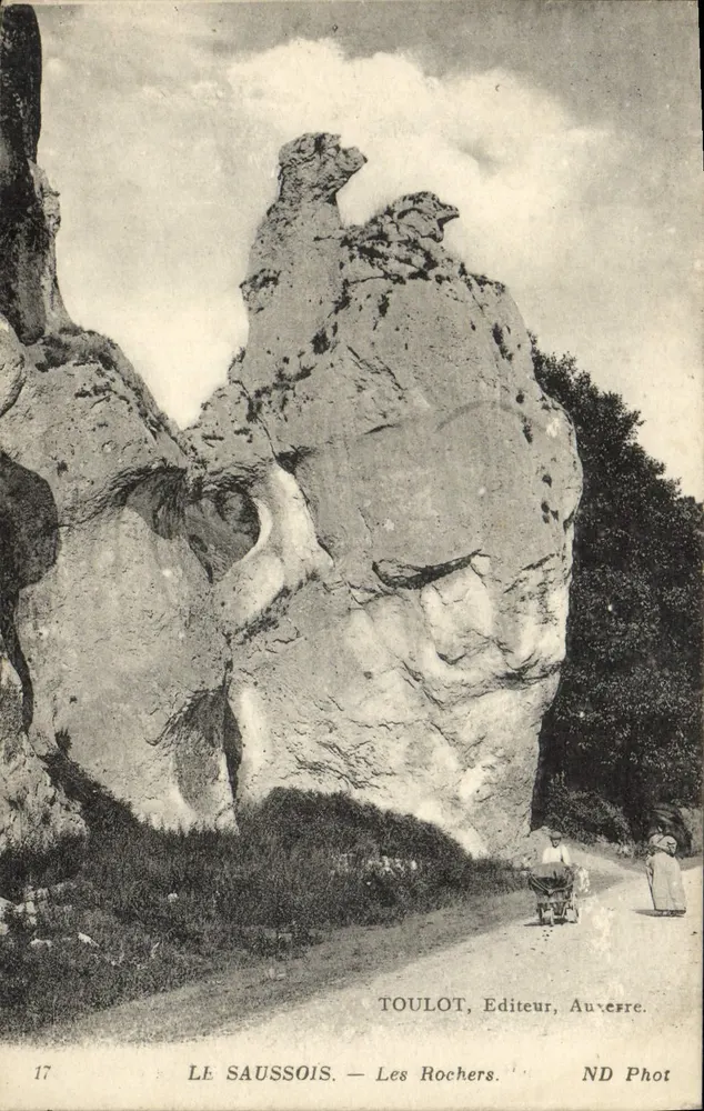Le Saussois — Os Rochos — TOULOT, Editor, Aurecère - Frente