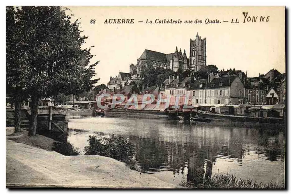 Auxerre — La Cathédrale vue des Quais — LL Yonne - Recto