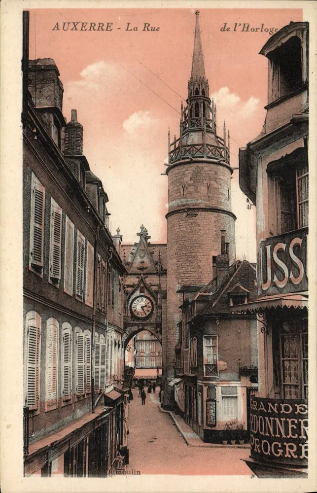 Auxerre - A Rue de l'Horloge — editor Moulin, n° de série 89 - Frente