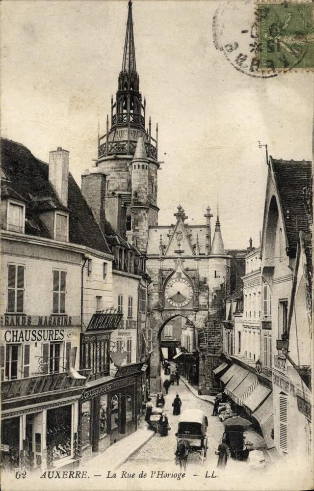 Auxerre — A Rue de l'Hôrloge — LL - Frente