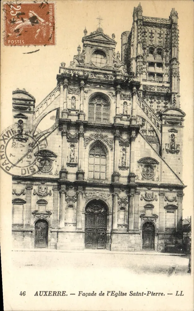 Auxerre — Fachada da Igreja de São Pedro — LL - Frente