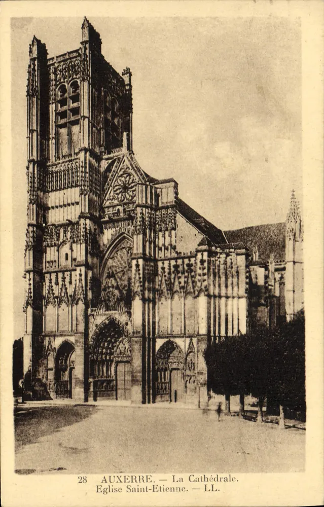 Auxerre — Die Kathedrale — LL. - Vorderseite
