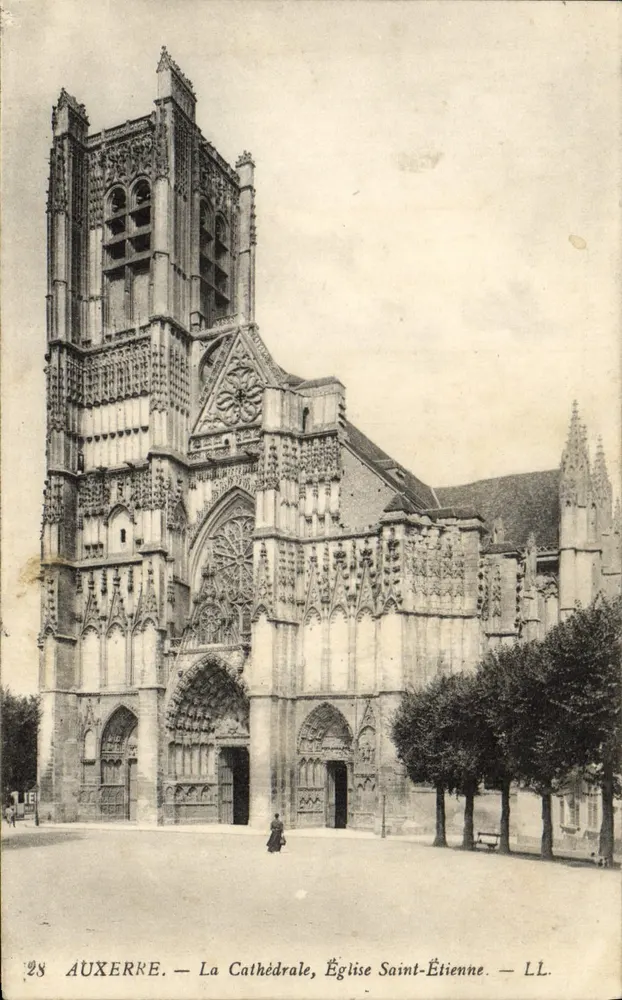 Auxerre — La Cathédrale, Église Saint-Étienne — LL. N° 98 - Recto