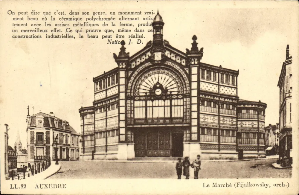 O Mercado de Auxerre — arquitetura Art nouveau — Fijalkowsky, arq. - Frente