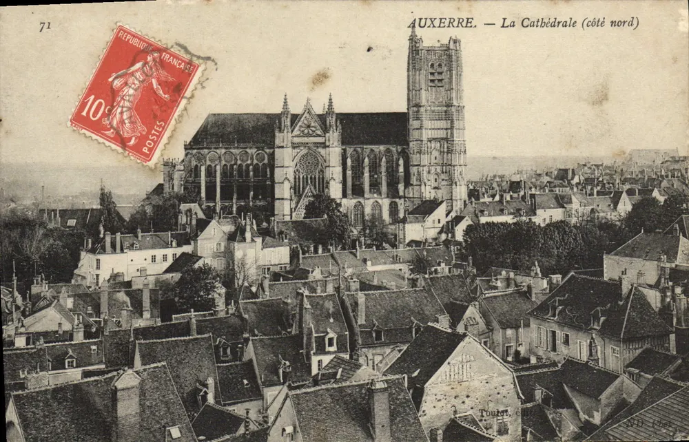 Auxerre — A Catedral (lado norte) — Toulouse, editor, n° 71 - Frente