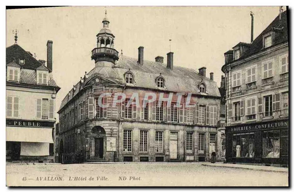 Avallon. L'Hôtel de Ville — ND Phot. — n° 45 - Recto