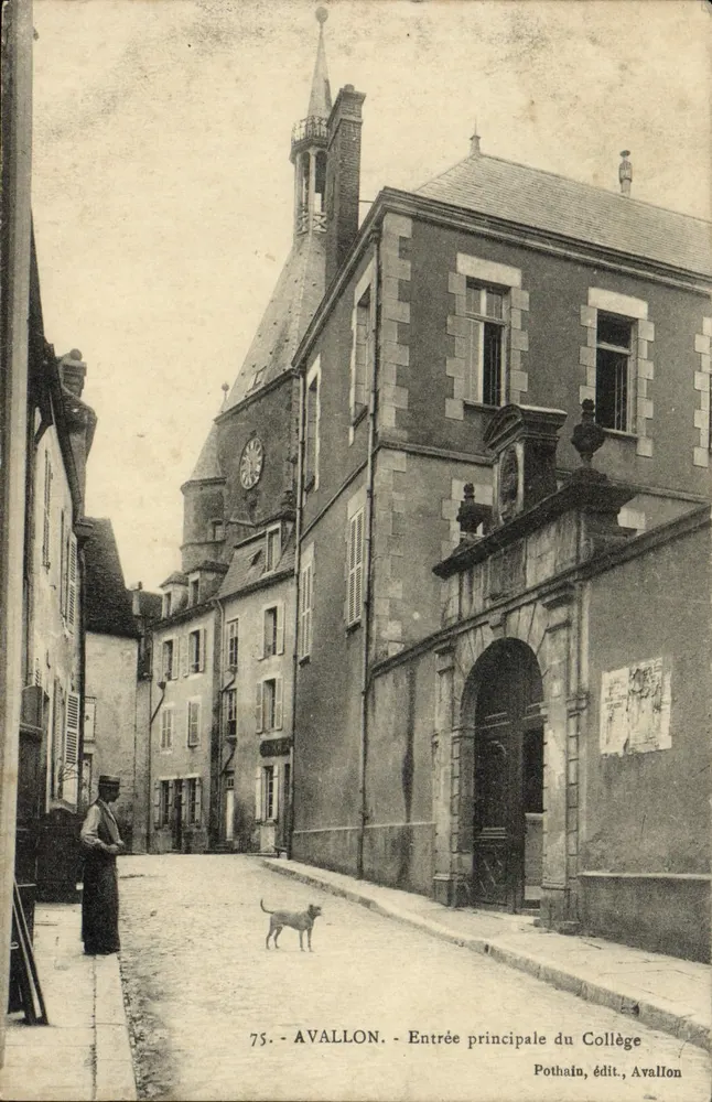 Avallon - Entrada principal do Colégio — Pothain, editor, Avallon, n°75 - Frente