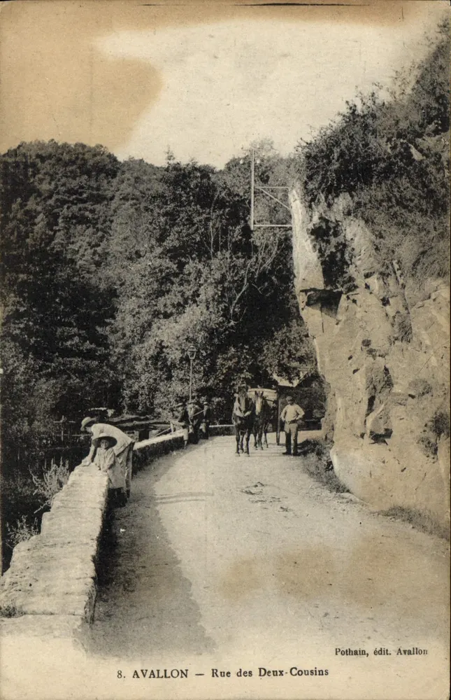 Avallon — Rue des Deux-Cousins — Pothain, édit. Avallon - Frente