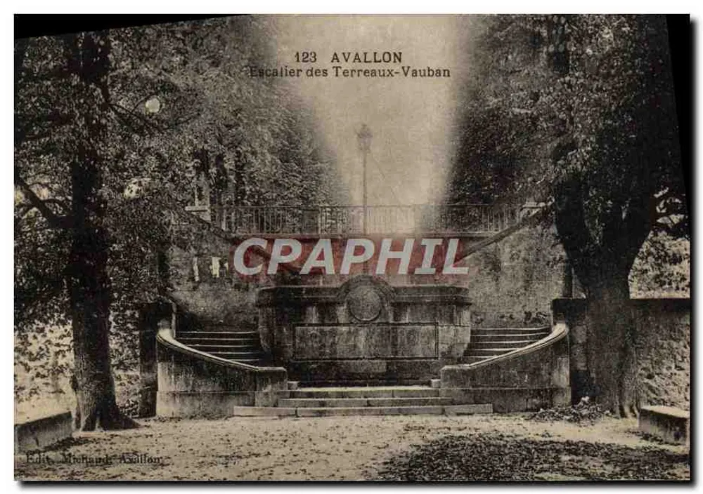 Avallon — Escada dos Terreiros-Vauban — Edit. Morlande Avallon n°123 - Frente