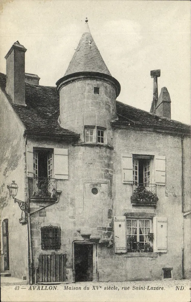 Avallon — Haus des 15. Jahrhunderts, Straße Saint-Lazare — ND. - Vorderseite