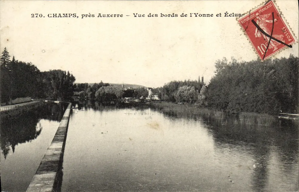 Felder nahe Auxerre — Ansicht der Ufer der Yonne und Schleuse — Verlag: Nr. 270 - Vorderseite