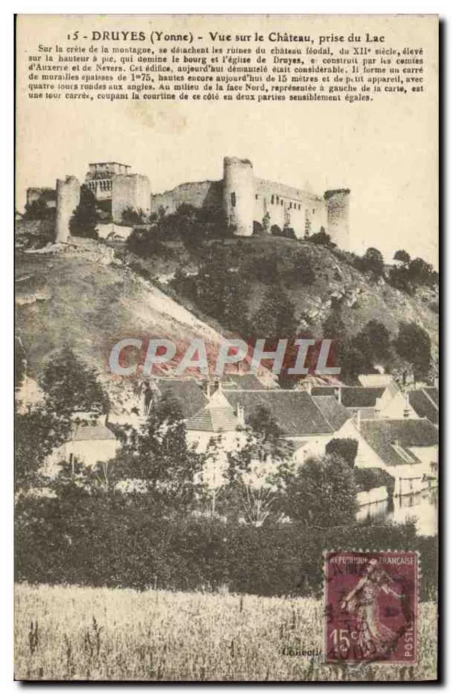 Druyes (Yonne) — Ansicht des Schlosses, vom See aus - Vorderseite