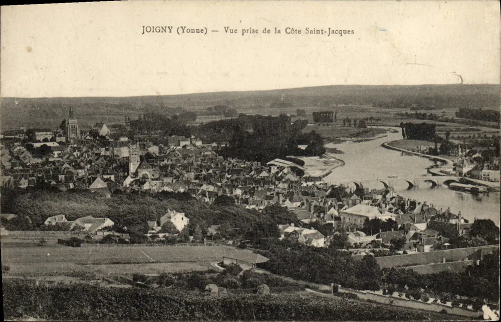 Joigny (Yonne) — Vista tirada da Côte Saint-Jacques - Frente