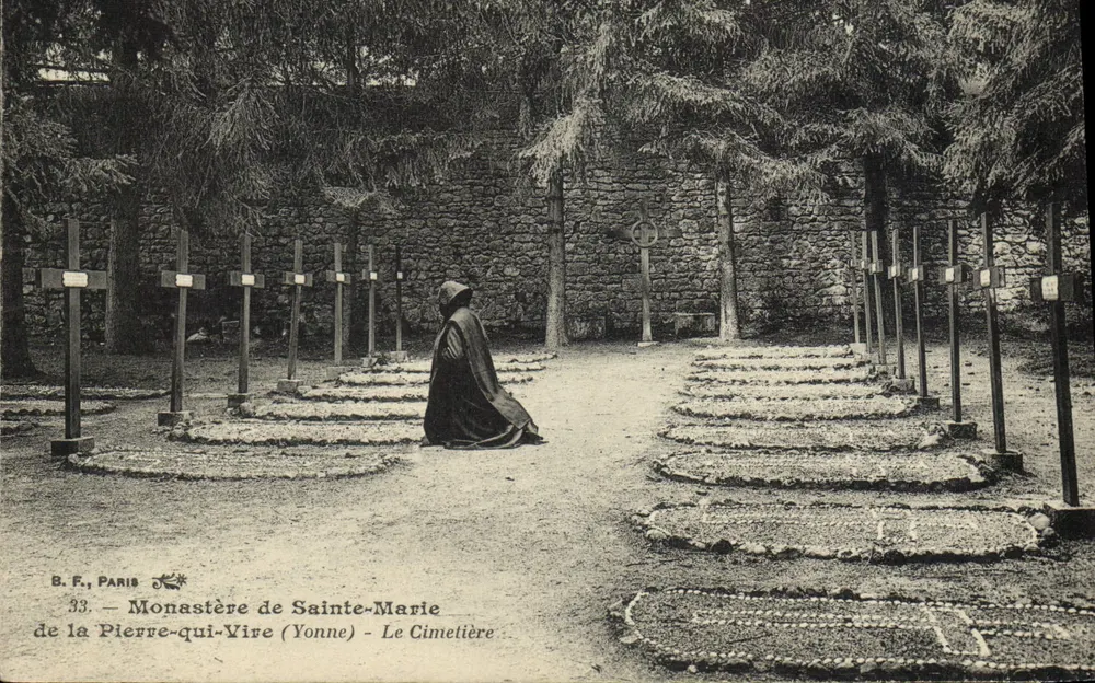 Kloster Sainte-Marie de la Pierre-qui-Vire (Yonne) — Der Friedhof — B.F., Paris, n°33 - Vorderseite