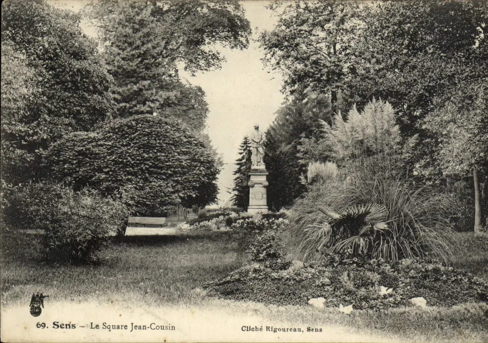 Sens — O Square Jean-Cousin — Cliché Rigoureau, Sens - Frente