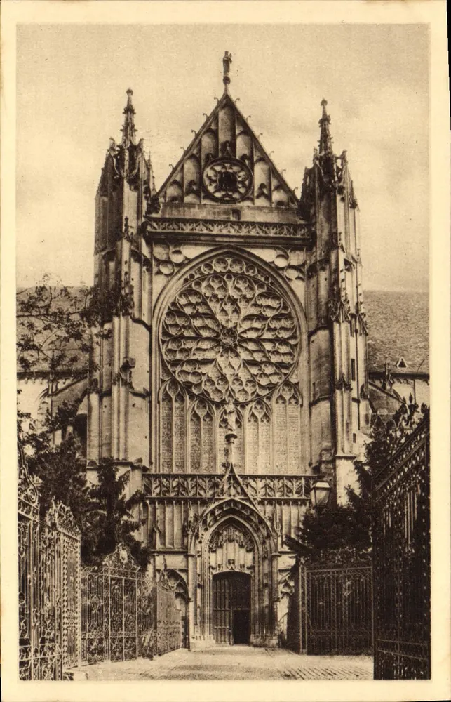 Sens — Die Kathedrale und das Tor Moses — Imp. Levé, Paris - Vorderseite