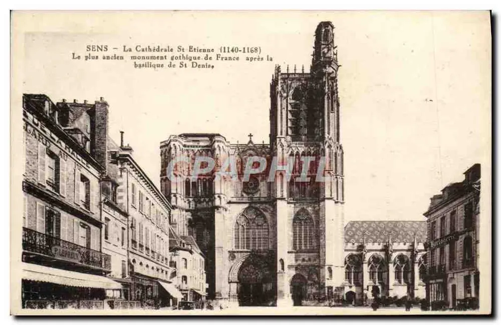 Sens — A Catedral São Etienne (1140-1168) — O mais antigo monumento gótico da França após a basílica de São Denis - Frente