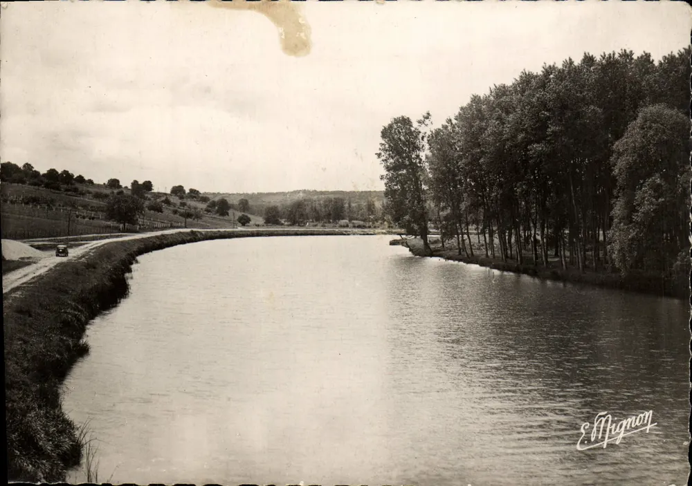 I bordi dell'Yonne — Vista delle rive — E. Mignon, S. (S.-et-Loire) - Recto