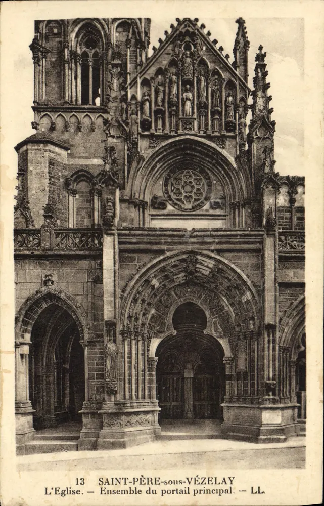 Saint-Père-sous-Vézelay — Die Kirche — Ensemble des Haupteingangs — LL - Vorderseite