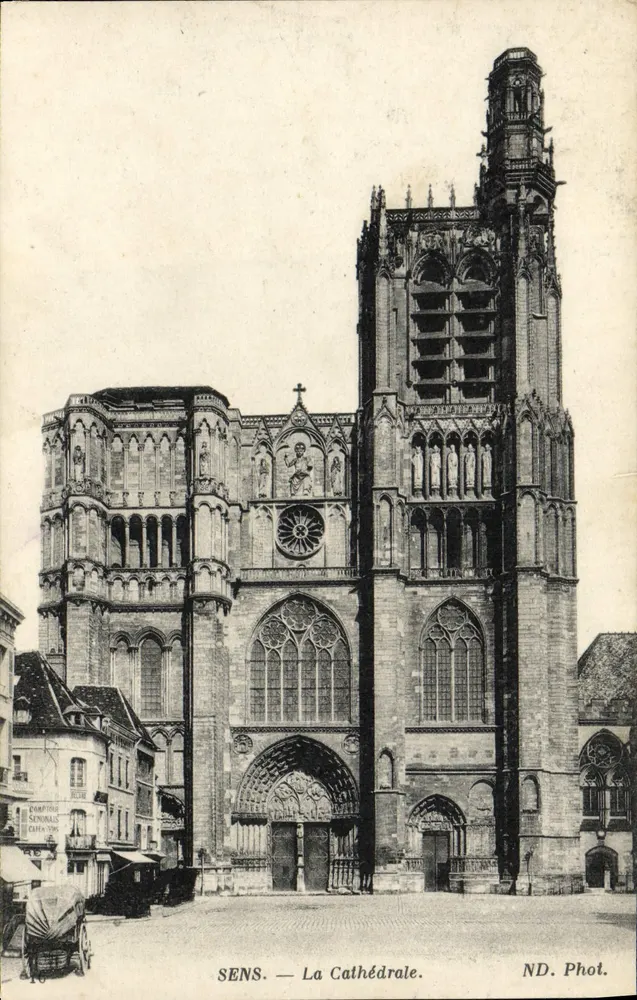 SENS — A Catedral — ND. Phot. - Frente