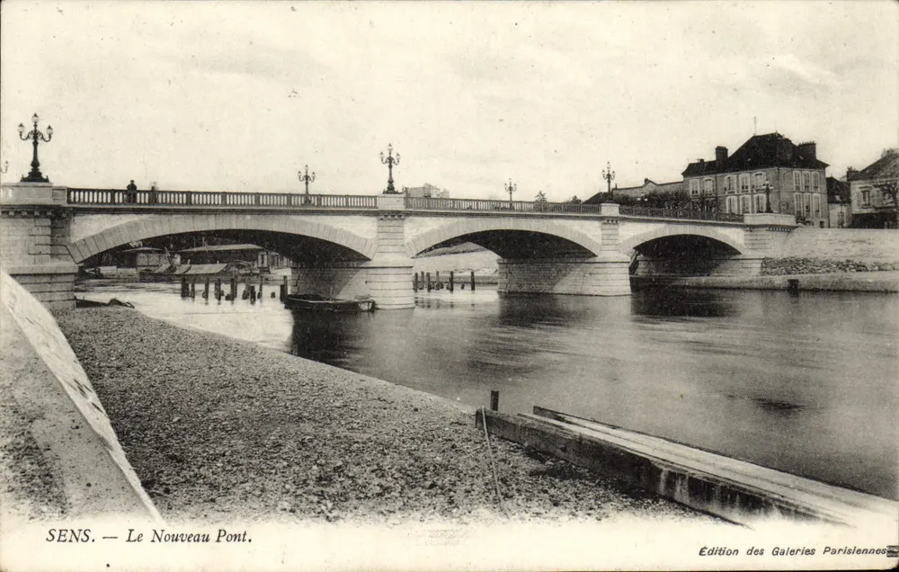 SENS — O Novo Ponte — Edição das Galerias Parisienses - Frente