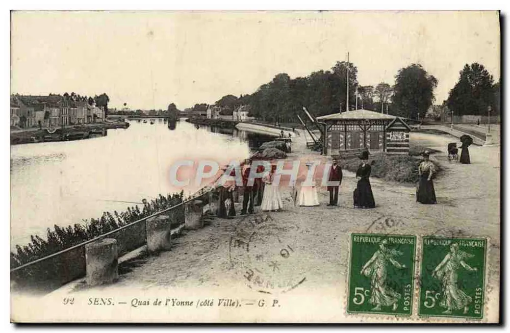 Sens — Quais da Yonne (lado Cidade) — G. P. - Frente