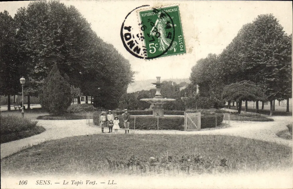 SENS — O Tapete Verde — LL. — n°106 - Frente