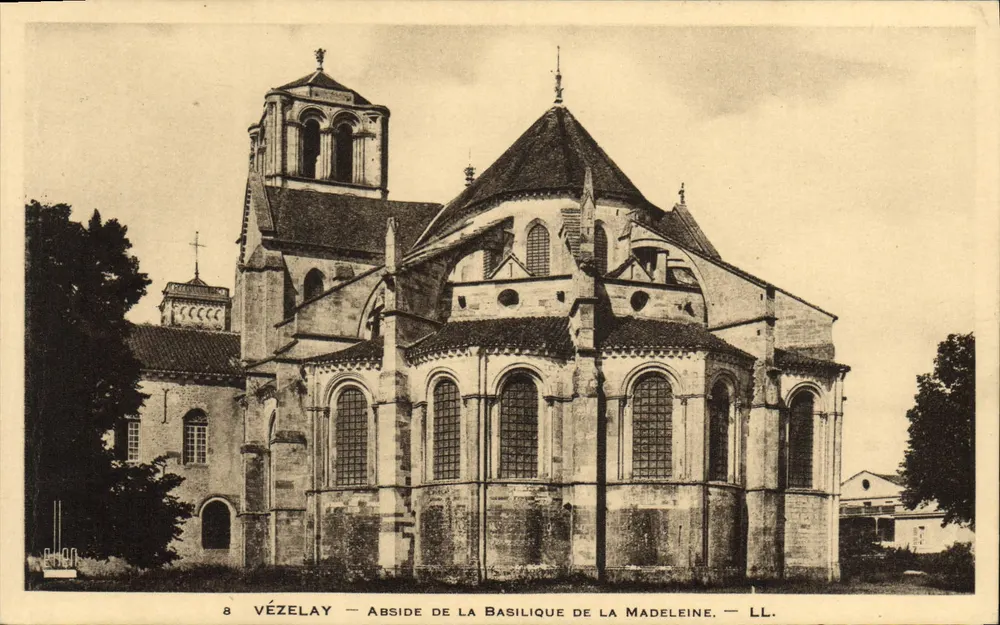 Vézelay — Abside da Basílica de Nossa Senhora da Madeleine — LL. - Frente