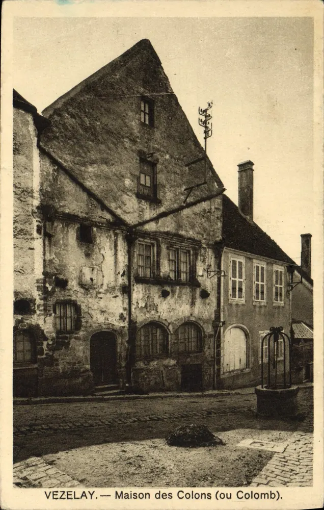 Vézelay — Maison des Colons (ou Colomb). - Voorkant