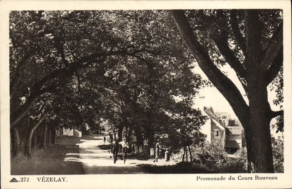 Vézelay — Promenade do Cours Rouveau — C. dos Arts Photoméca, n°272 - Frente
