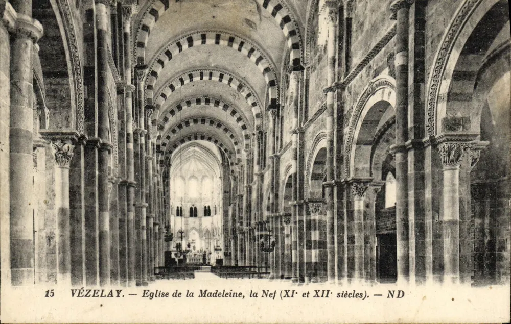 Vézelay — Kirche der Madeleine, der Kirchenschiff (11. und 12. Jahrhundert) — ND - Vorderseite