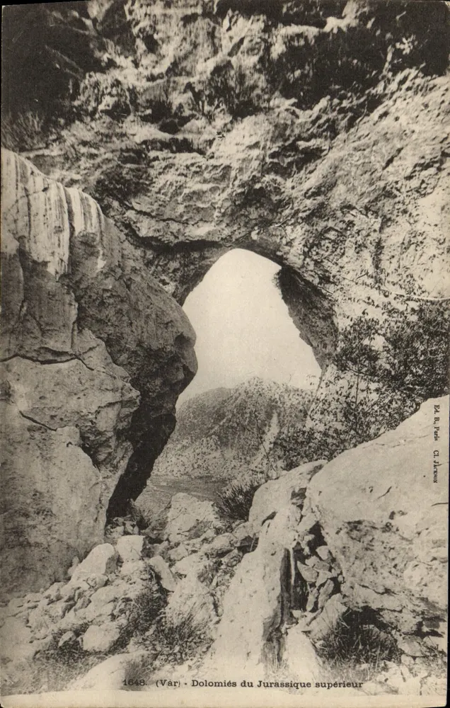 Arco natural — Dolomitas do Jurássico superior — Ba. R. Paris, C. J. JACQUES, n° 1643 - Frente