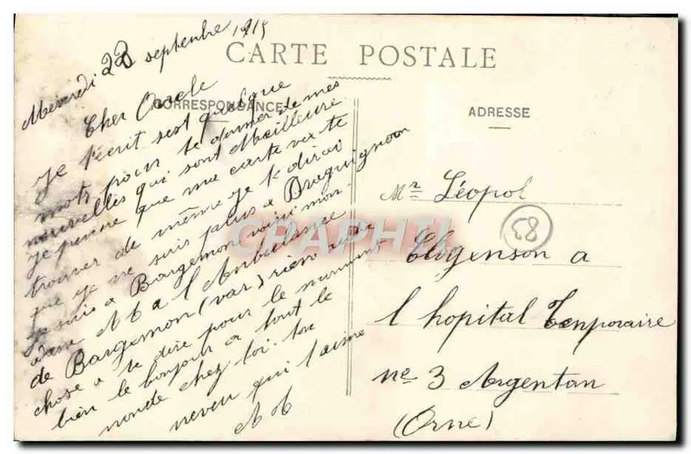 Bargemon - Rue de la Prison — passage sous un arc en pierre avec une femme en robe sombre — Vve. Laugier Tabacs, Éditeur - Achterkant
