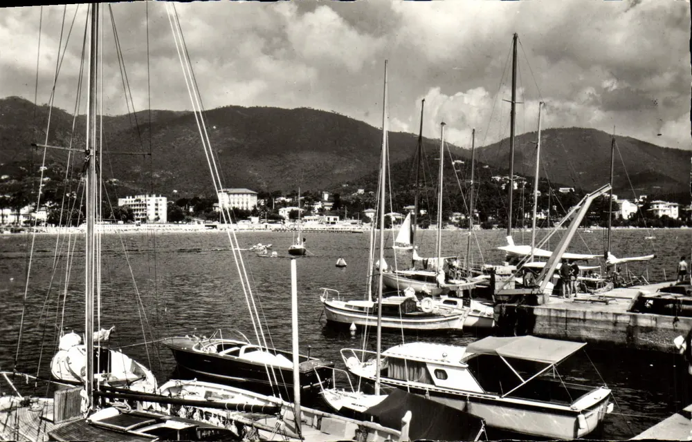 Die Corniche der Maures — Cavalaire-sur-Mer (Var) — Éditions EYNER - Vorderseite