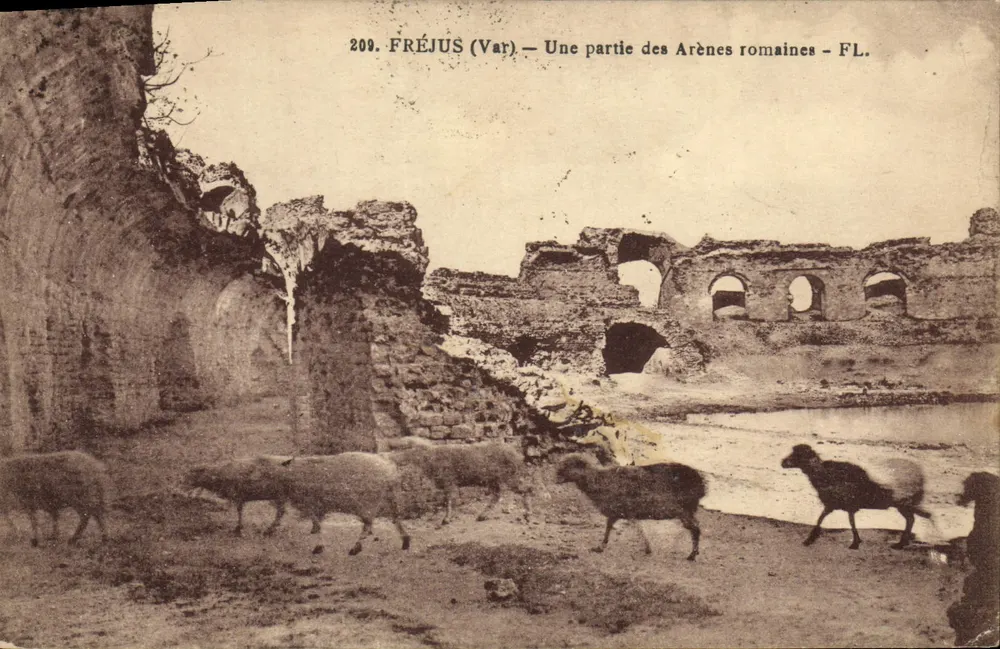 Fréjus (Var) — Teil der römischen Arenen — FL. n°209 - Vorderseite
