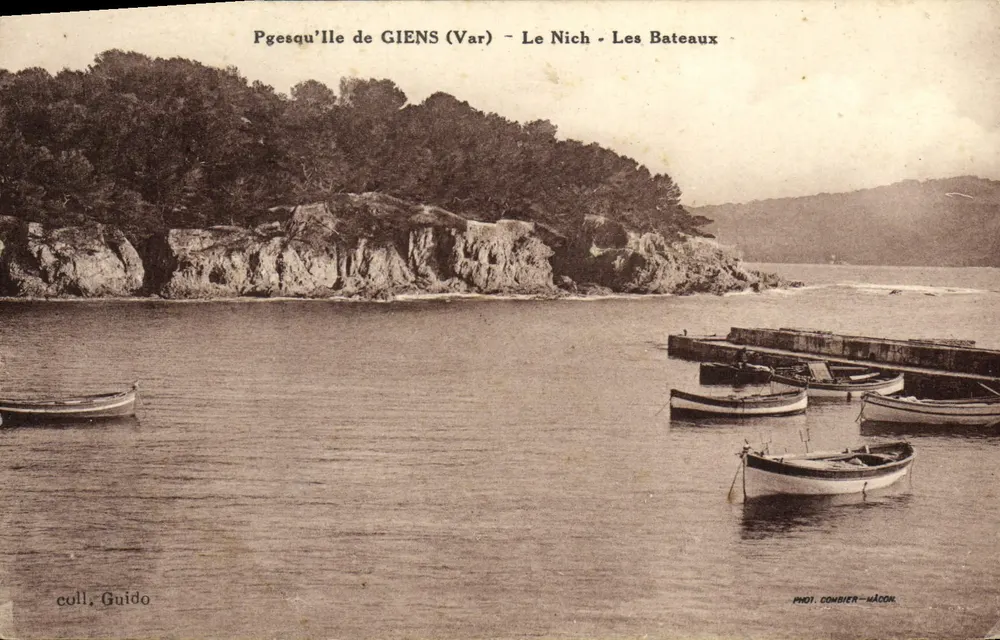Pgesqu’Ile de GIENS (Var) — Le Nich — Les Bateaux — PHOTO COMBIER-MACON - Vorderseite