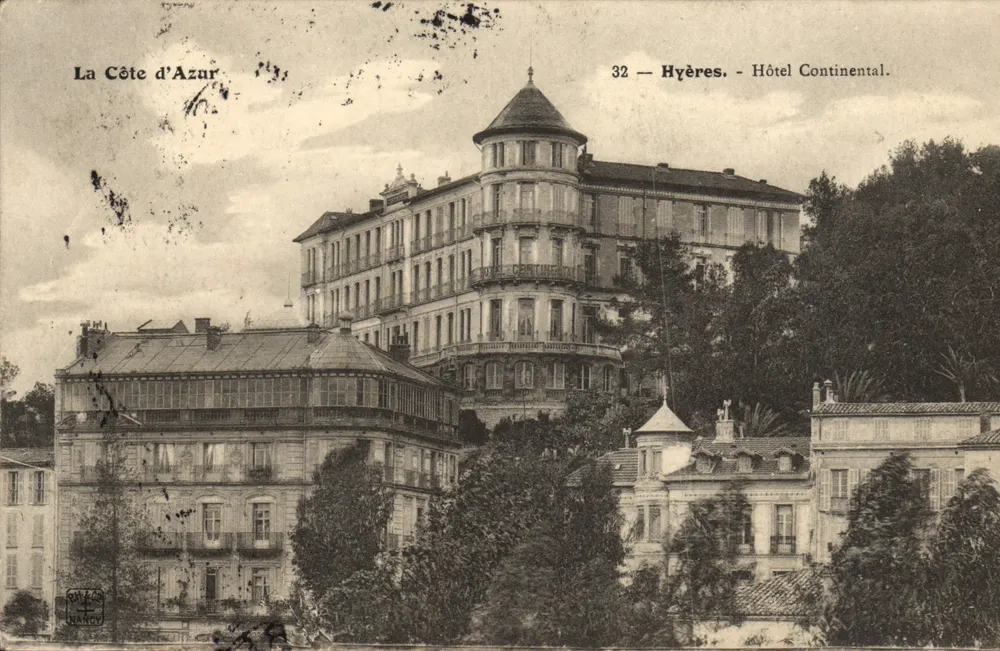 Hyères - Hotel Continental — A Costa do Azul — Editor: C. P. N. N°32 - Frente