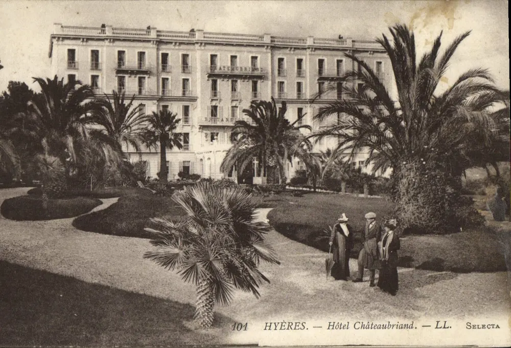 Hyères — Hotel Châteaubriand — LL. Selecta — n° 101 - Frente