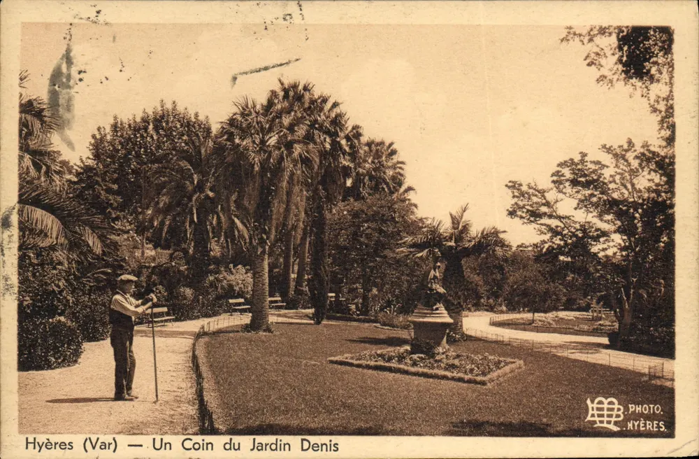 Hyères (Var) — Ein Eckbereich des Gartens Denis — PHOTO. NYÈRES - Vorderseite