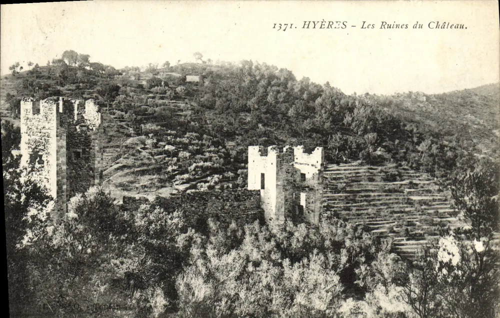 Hyères — Ruínas do Castelo — Editor: J. P. B. (n° 1371) - Frente