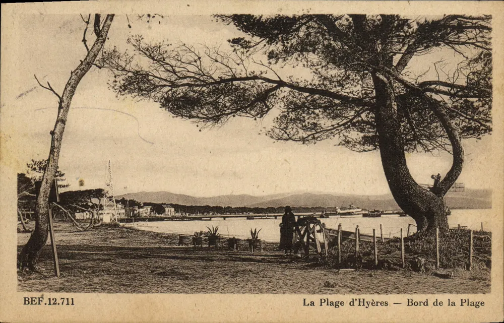 A Praia de Hyères — Beira da Praia — Cie des Arts Phonomécaniques, n° BEF.12.711 - Frente