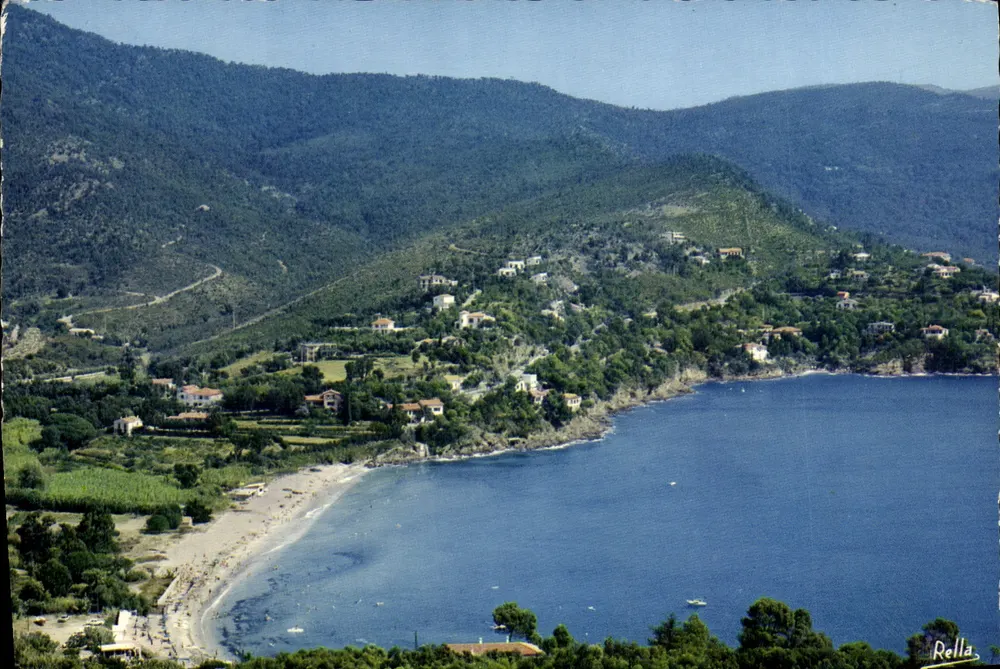 La plage des Pramousquier — Umgebung von Le Lavandou — Edition Rella - Vorderseite