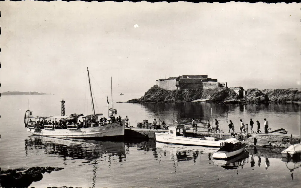 Die geschmolzene Turm — Abreise nach Porquerolles — Bilder von Chez Nous - Vorderseite