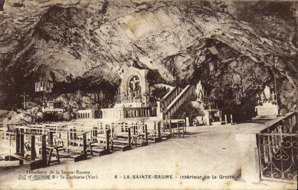 La Sainte-Baume — Interno della Grotta — Hotellerie de la Sainte-Baume, St-Zacharie (Var) - Recto