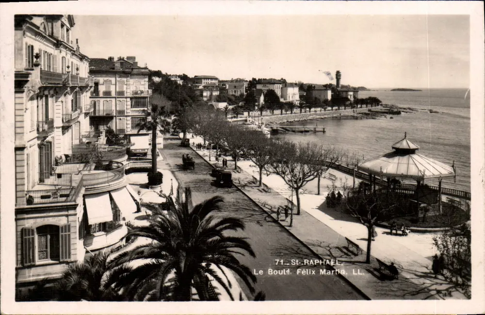 St-Raphaël — Le Boulod — editor Félix Martia, n°71 - Frente