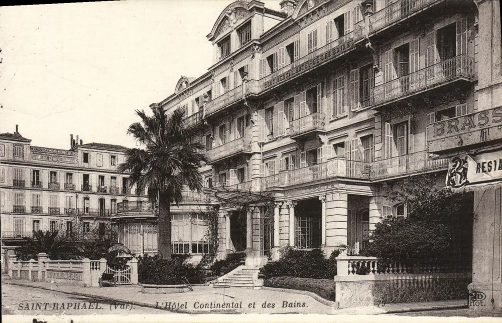 Saint-Raphaël (Var) — O Hotel Continental e dos Banhos — Neurdein e Cie, Paris - Frente