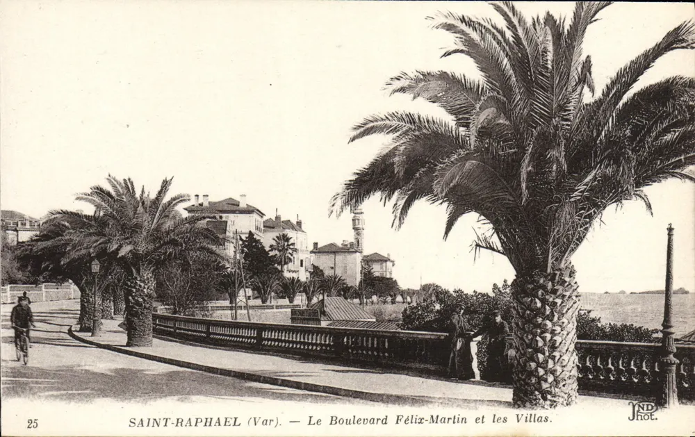 Saint-Raphaël (Var) — Der Boulevard Félix-Martin und die Villas — JND Phot. - Vorderseite